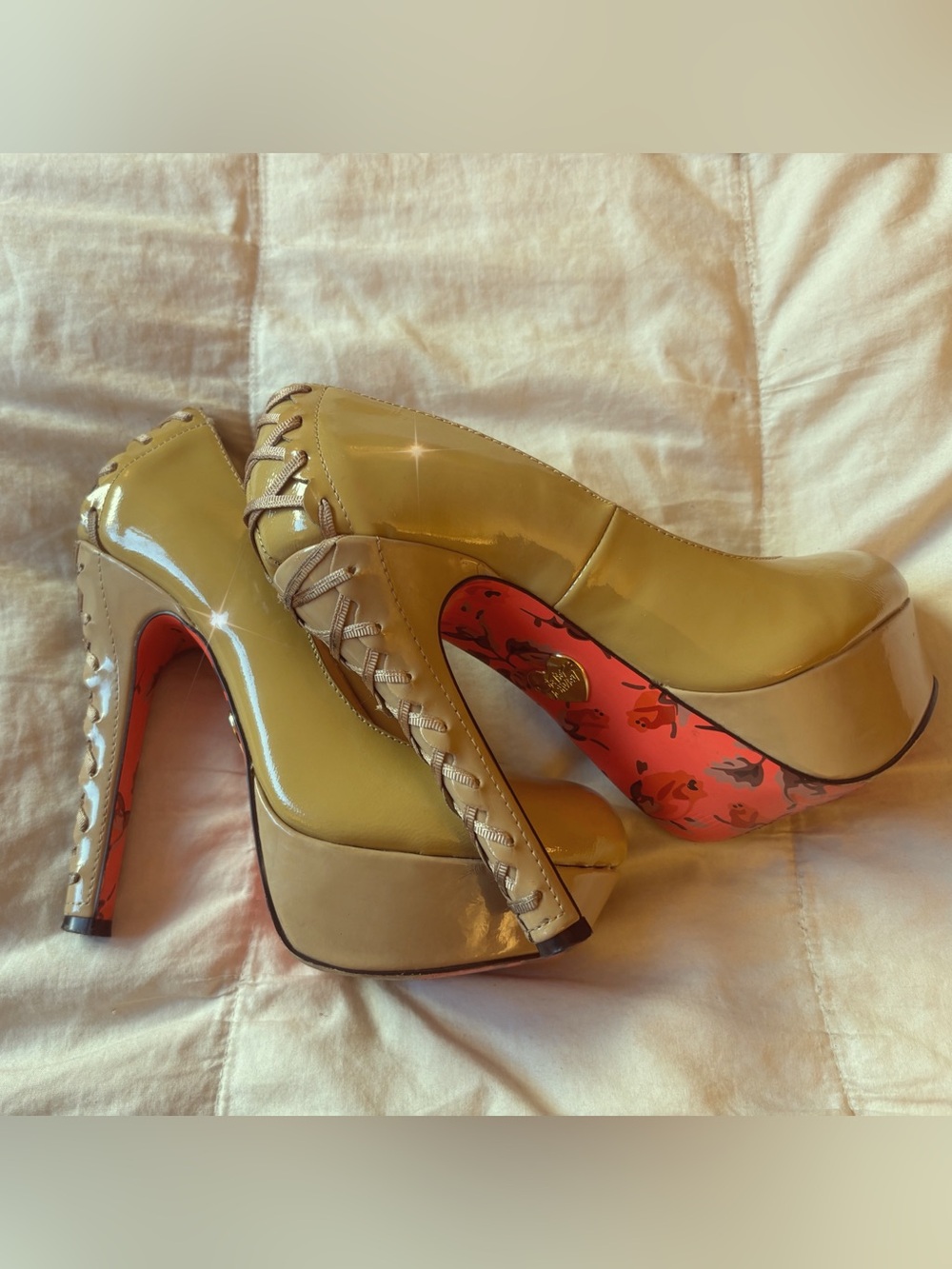 Y2K Betsy Johnson Tan Lace-Up Corset High Heel Pumps with pink bottoms
